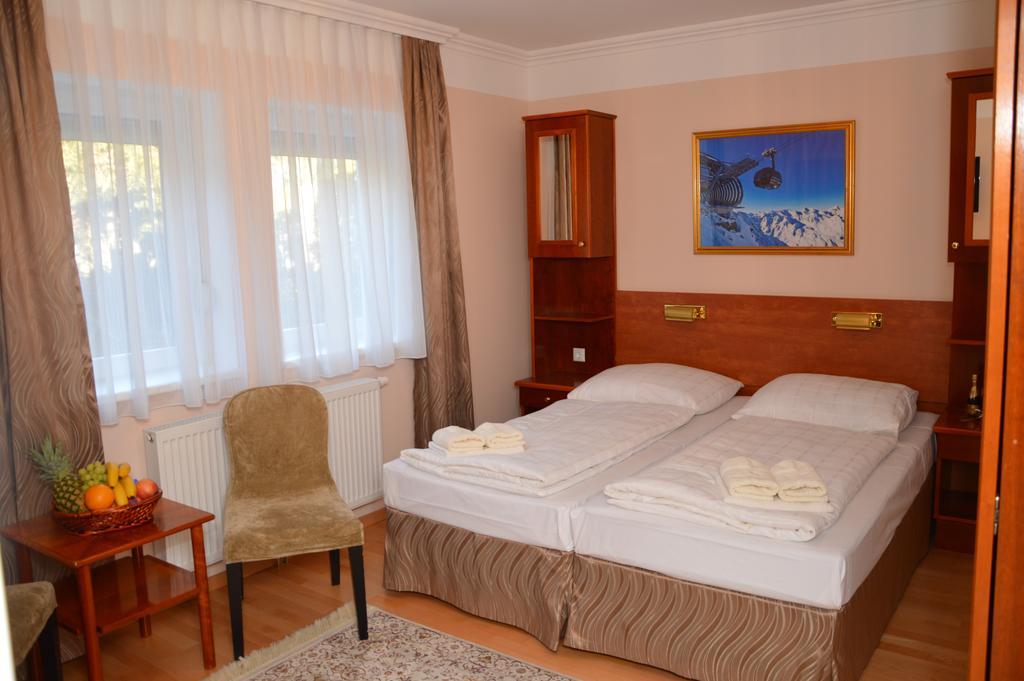 Private Room Pyrkerstrasse Bad Hofgastein Ruang foto