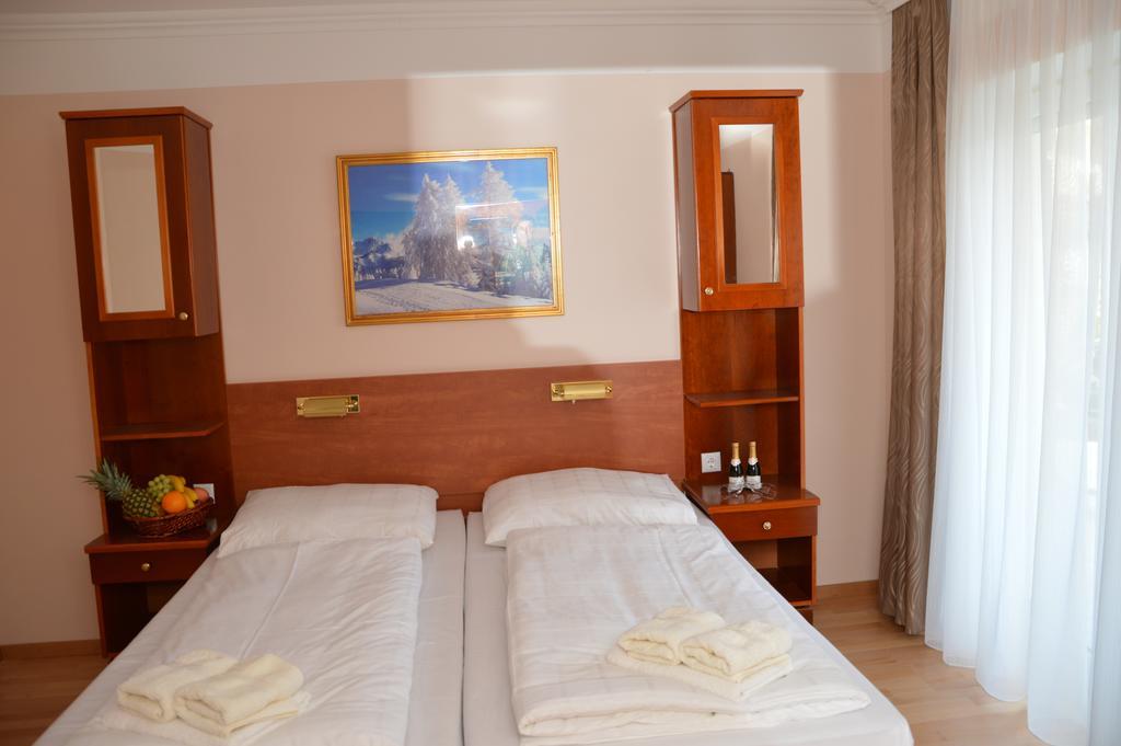 Private Room Pyrkerstrasse Bad Hofgastein Ruang foto